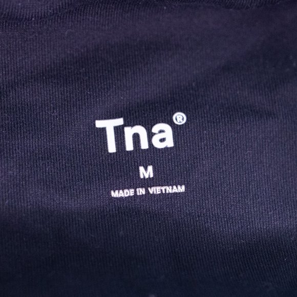 Tna TNALIFE™ ATMOSPHERE HI-RISE 9" Black Womas M shorts - Picture 3 of 3